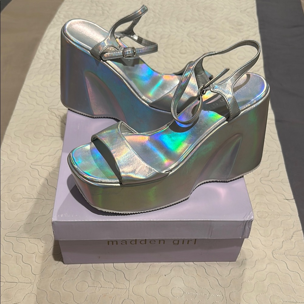Madden Girl Women's Silver Holographic Platform Sandals